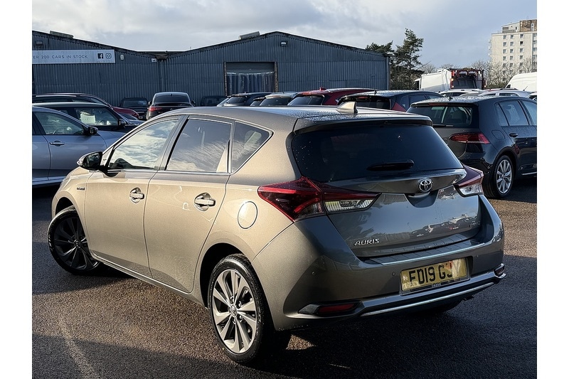 Used Toyota Auris 2019 for sale - 76482576: Photo 2