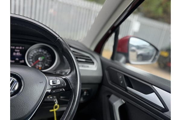 Used Volkswagen Tiguan 2020 for sale - 75321680: Photo 41