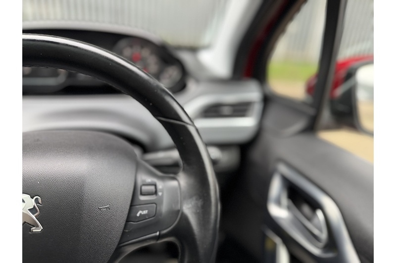 Used Peugeot 2008 2019 for sale - 77530300: Photo 34