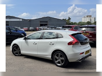 Used Volvo V40 2013 for sale - 76982550: Photo