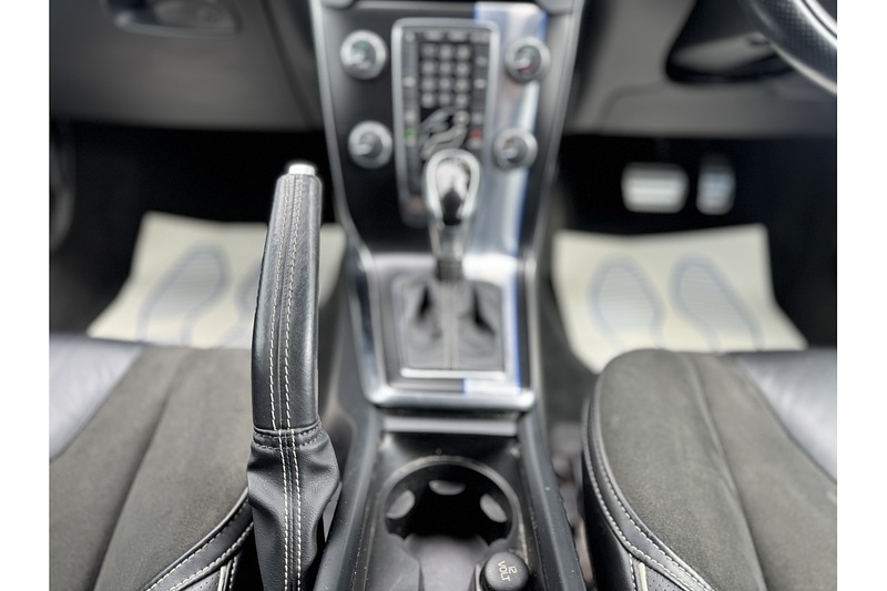 Used Volvo V40 2013 for sale - 76982550: Photo 31