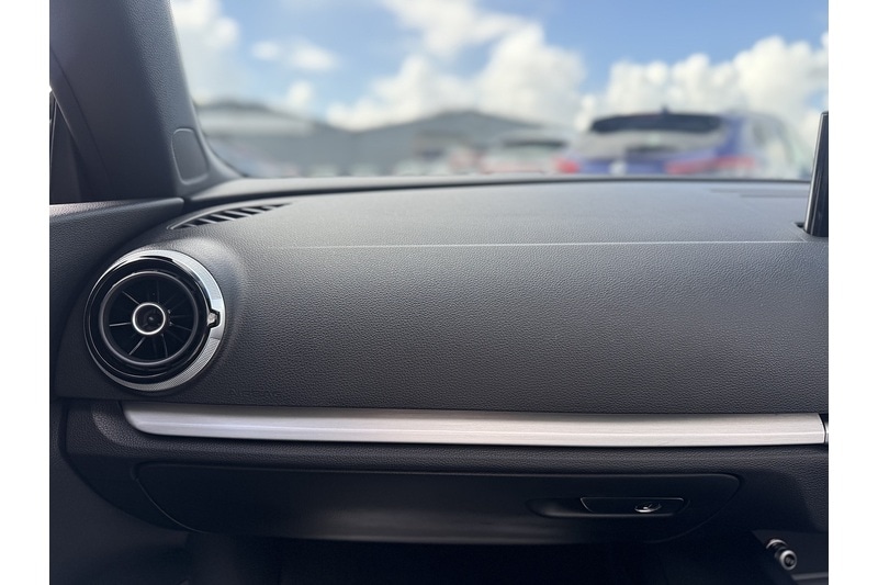 Used Audi A3 Cabriolet 2015 for sale - 75620131: Photo 21