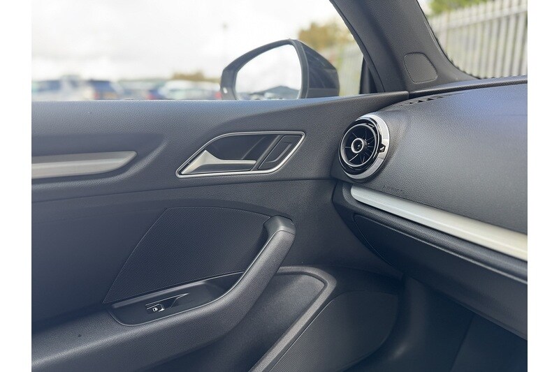 Used Audi A3 Cabriolet 2015 for sale - 75620131: Photo 33