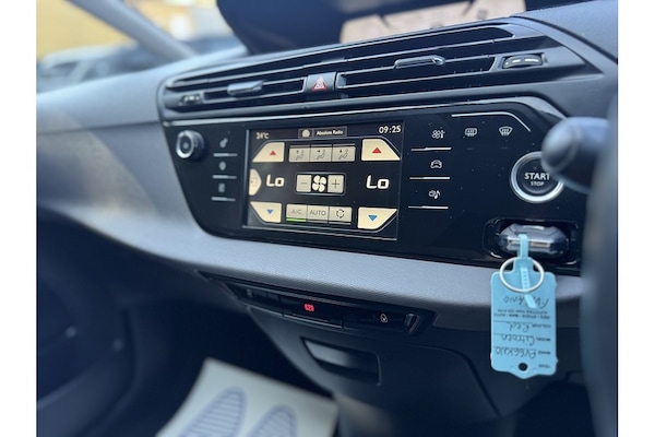 Used Citroen C4 Picasso 2017 for sale - 75171832: Photo 40