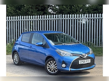 Used Toyota Yaris 2017 for sale - 75304448: Photo