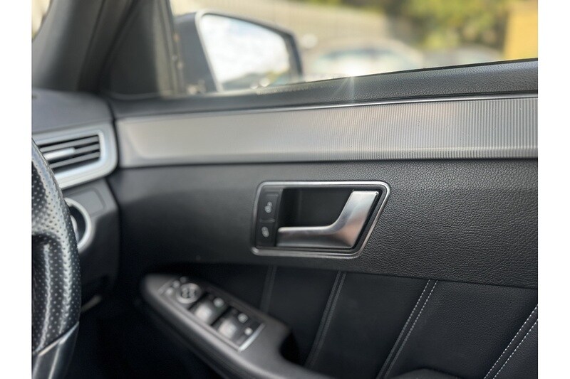 Used Mercedes-Benz E Class for sale - 77693833: Photo 39