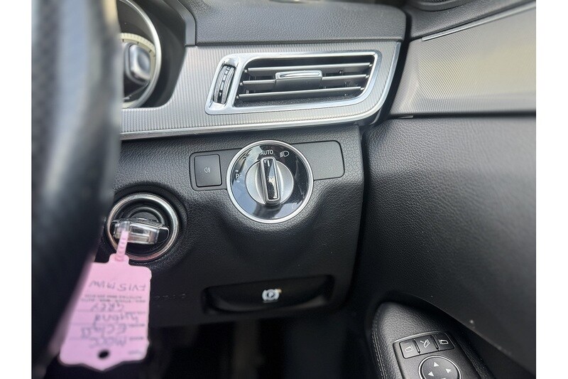 Used Mercedes-Benz E Class for sale - 77693833: Photo 40