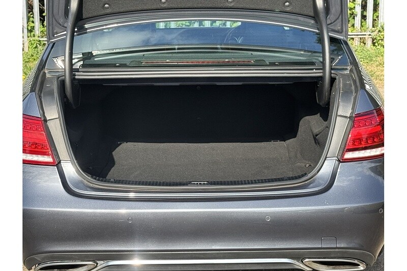 Used Mercedes-Benz E Class for sale - 77693833: Photo 43