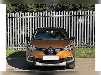 Used Renault Captur 2019 for sale - 77579528: Photo