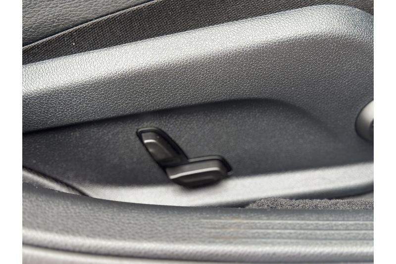 Used Mercedes-Benz C Class 2019 for sale - 75919547: Photo 28