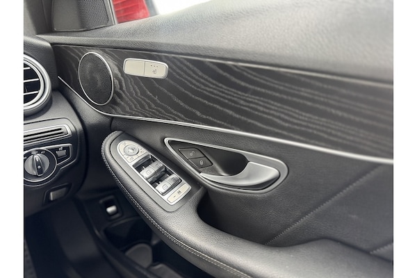 Used Mercedes-Benz C-Class 2019 for sale - 75919547: Photo 32