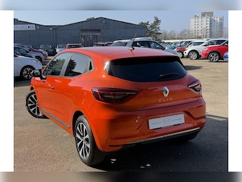 Used Renault Clio 2020 for sale - 77579522: Photo
