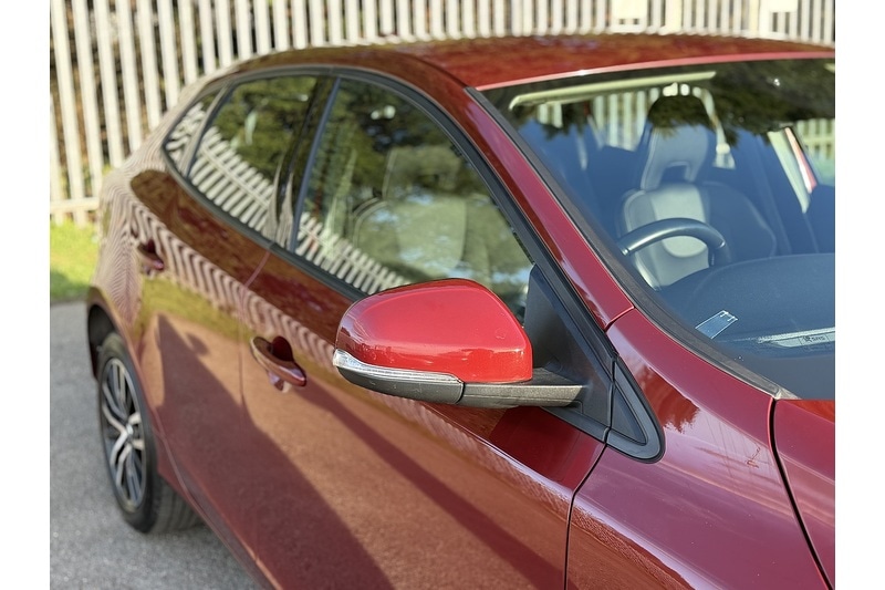 Used Volvo V40 2016 for sale - 77502664: Photo 14