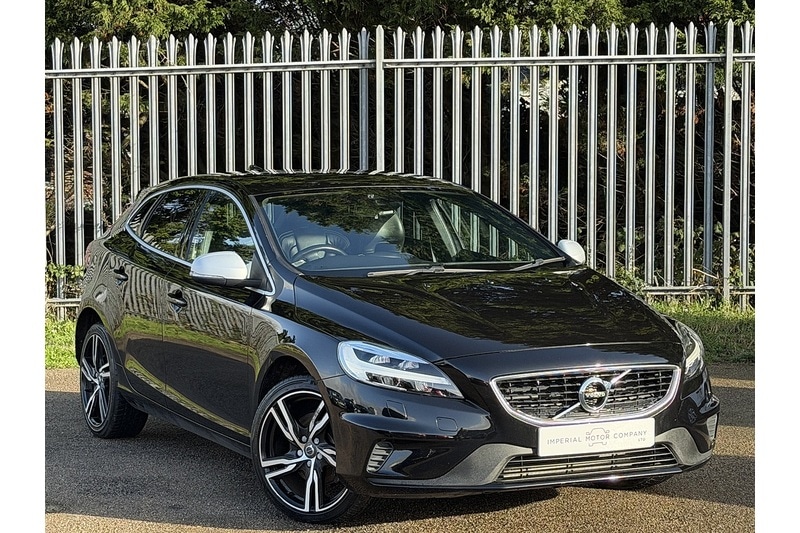 Used Volvo V40 2017 for sale - 76808306: Photo 1