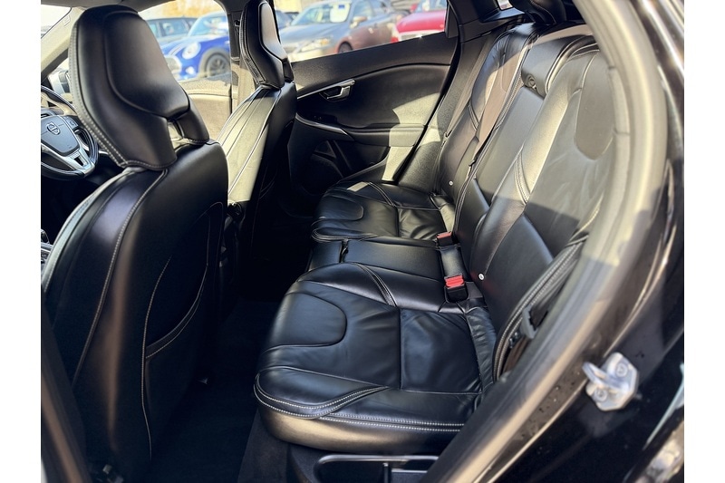 Used Volvo V40 2017 for sale - 76808306: Photo 15