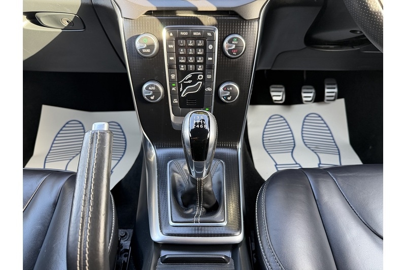 Used Volvo V40 2017 for sale - 76808306: Photo 26