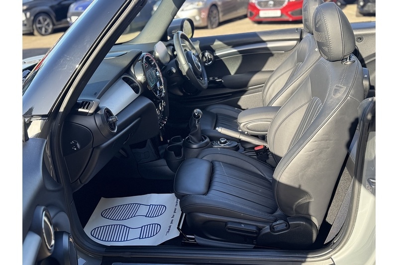 Used MINI Convertible 2022 for sale - 76559510: Photo 19