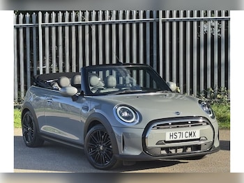2022 - Cooper Exclusive 3-Door