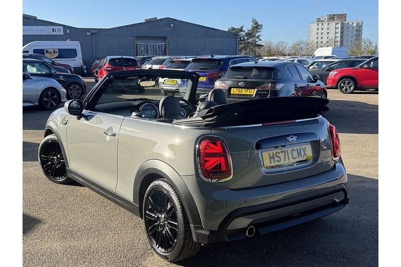 Used MINI Convertible 2022 for sale - 76559510: Photo 2