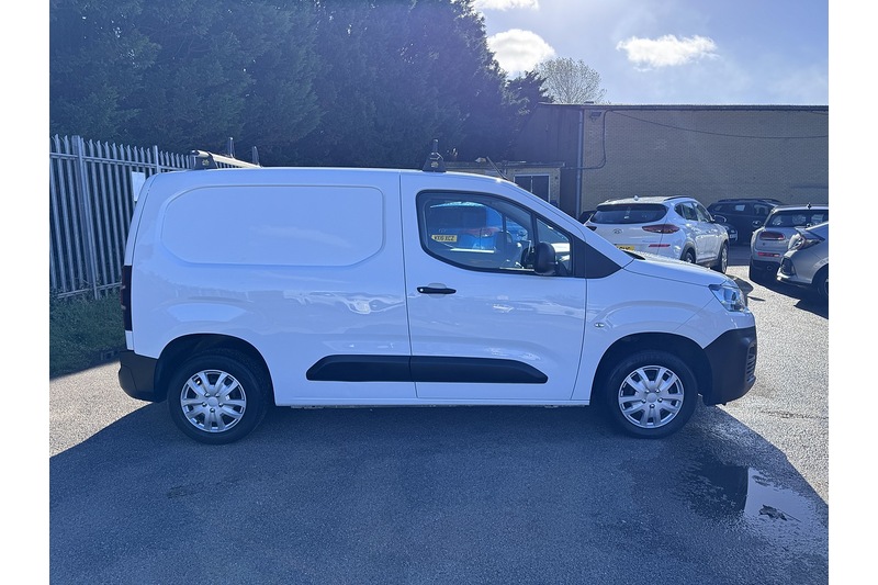 Used Citroen Berlingo 2021 for sale - 76280484: Photo 2
