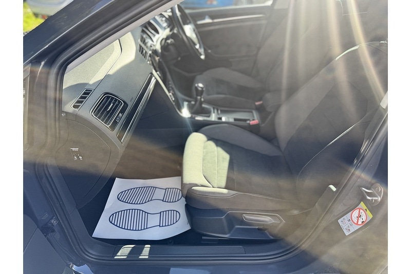 Used Volkswagen Golf 2018 for sale - 76407110: Photo 21