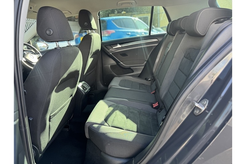 Used Volkswagen Golf 2018 for sale - 76407110: Photo 22