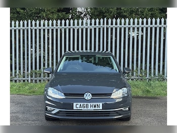 Used Volkswagen Golf 2018 for sale - 76407110: Photo