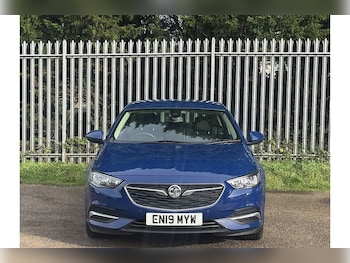 Used Vauxhall Insignia 2019 for sale - 76210953: Photo