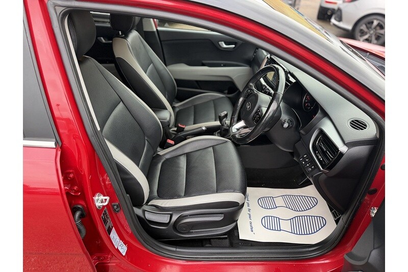 Used Kia Stonic 2018 for sale - 76784526: Photo 22