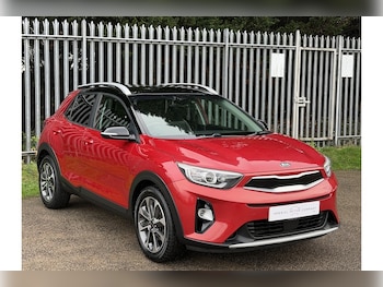 Used Kia Stonic 2018 for sale - 76784526: Photo