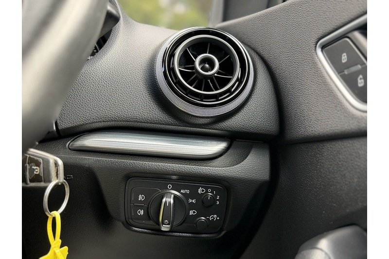 Used Audi A3 Cabriolet 2014 for sale - 77651109: Photo 33