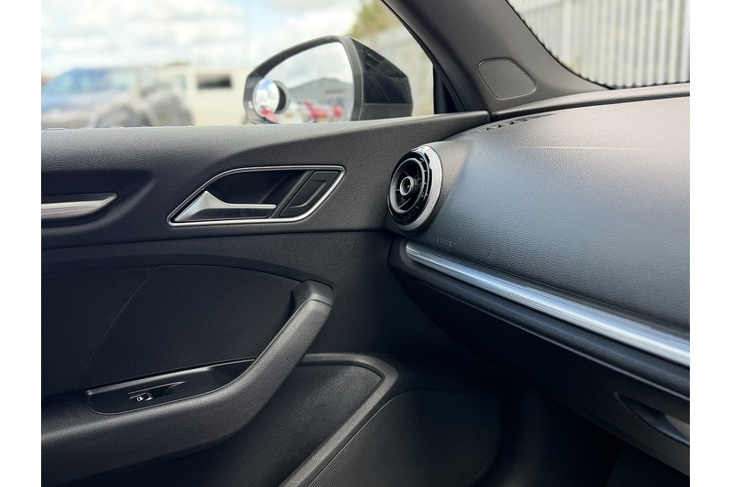 Used Audi A3 Cabriolet 2014 for sale - 77651109: Photo 36