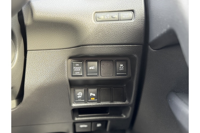 Used Nissan X-Trail 2015 for sale - 76910702: Photo 33