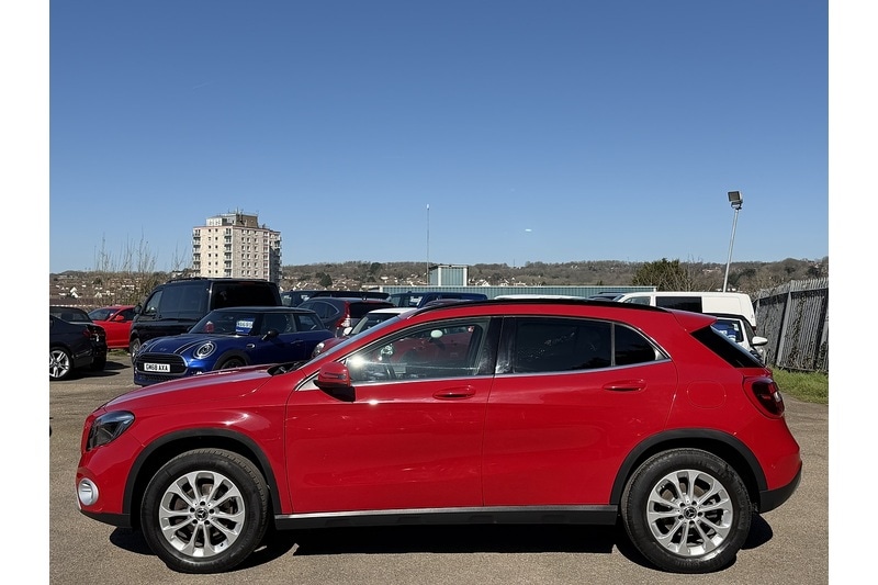 Used Mercedes-Benz GLA 2018 for sale - 77640125: Photo 12
