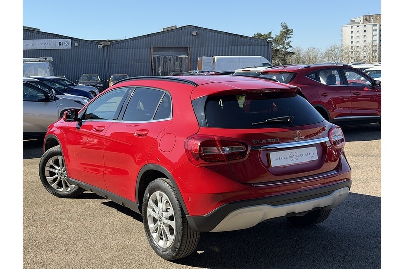 Used Mercedes-Benz GLA 2018 for sale - 77640125: Photo 2