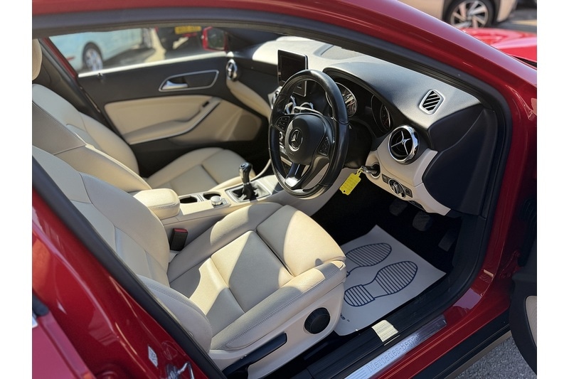 Used Mercedes-Benz GLA 2018 for sale - 77640125: Photo 21