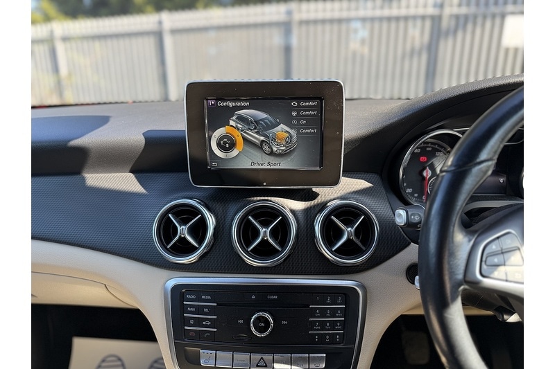 Used Mercedes-Benz GLA 2018 for sale - 77640125: Photo 42