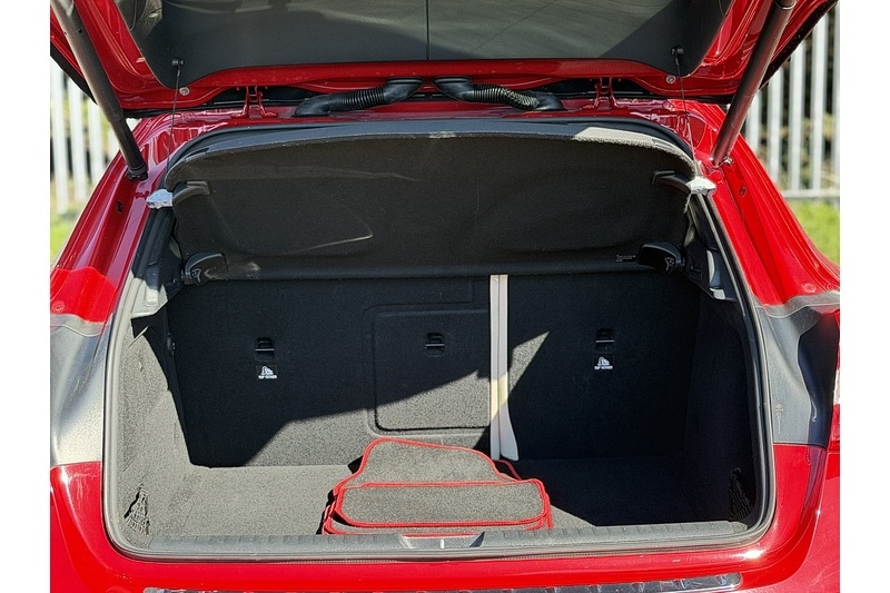 Used Mercedes-Benz GLA 2018 for sale - 77640125: Photo 49