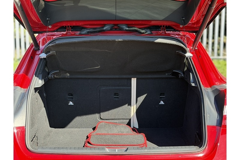 Used Mercedes-Benz GLA 2018 for sale - 77640125: Photo 51