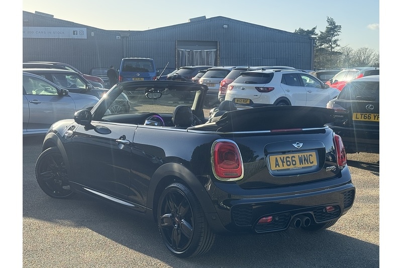 Used MINI Convertible 2016 for sale - 76320276: Photo 2