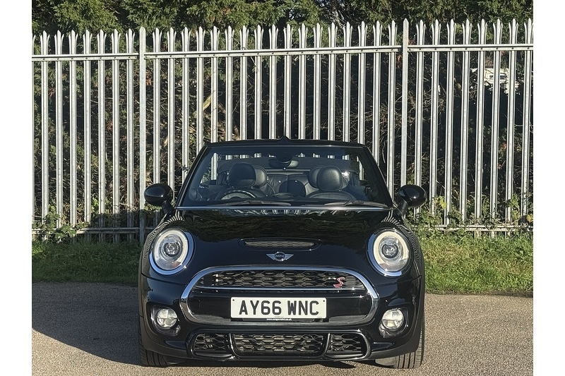Used MINI Convertible 2016 for sale - 76320276: Photo 3