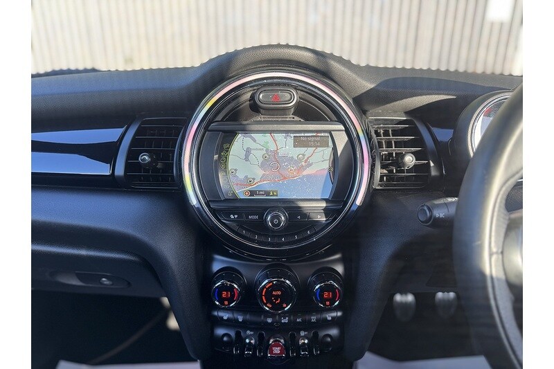 Used MINI Convertible 2016 for sale - 76320276: Photo 36