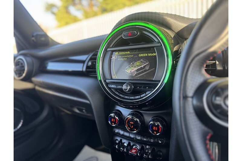 Used MINI Convertible 2016 for sale - 76320276: Photo 37