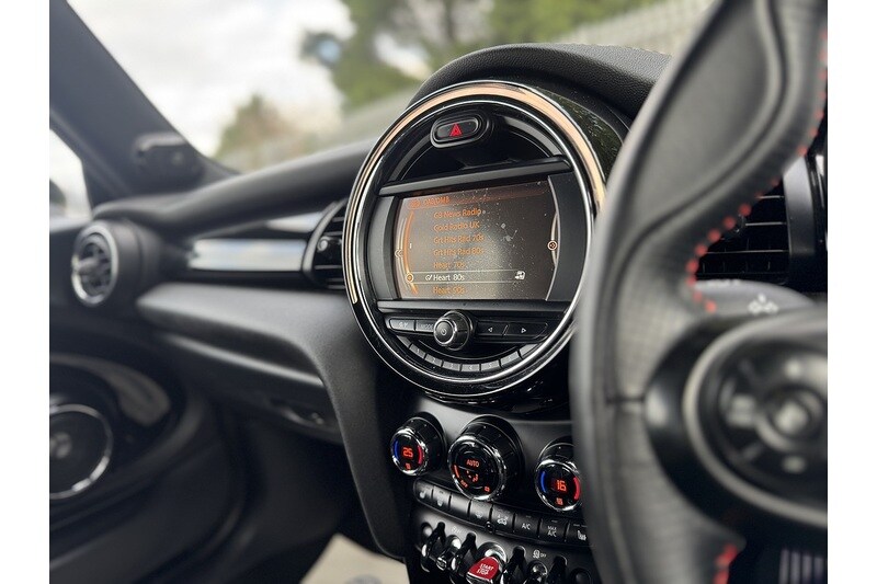 Used MINI Convertible 2016 for sale - 76320276: Photo 41