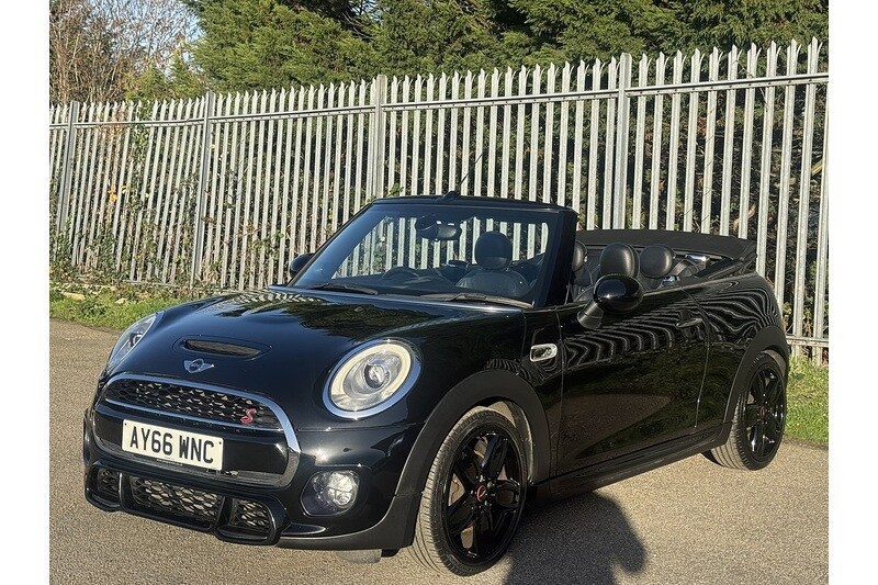 Used MINI Convertible 2016 for sale - 76320276: Photo 5