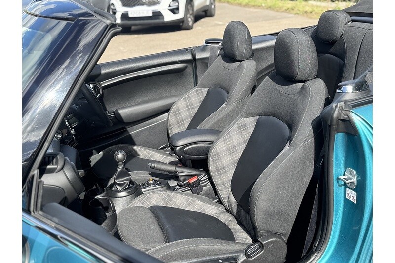 Used MINI Convertible 2018 for sale - 75745006: Photo 19