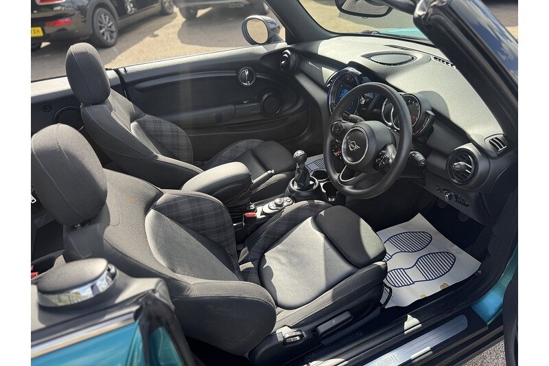 Used MINI Convertible 2018 for sale - 75745006: Photo 25