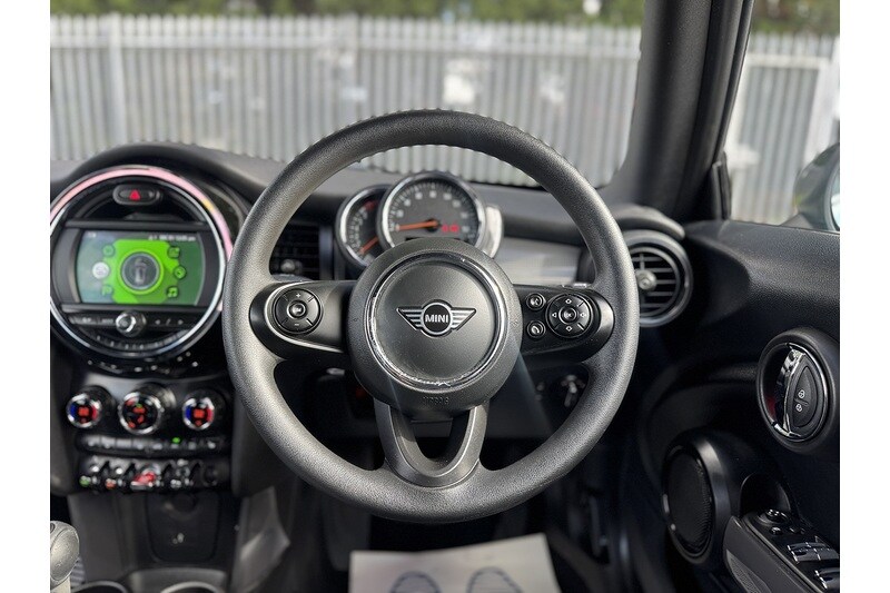 Used MINI Convertible 2018 for sale - 75745006: Photo 31