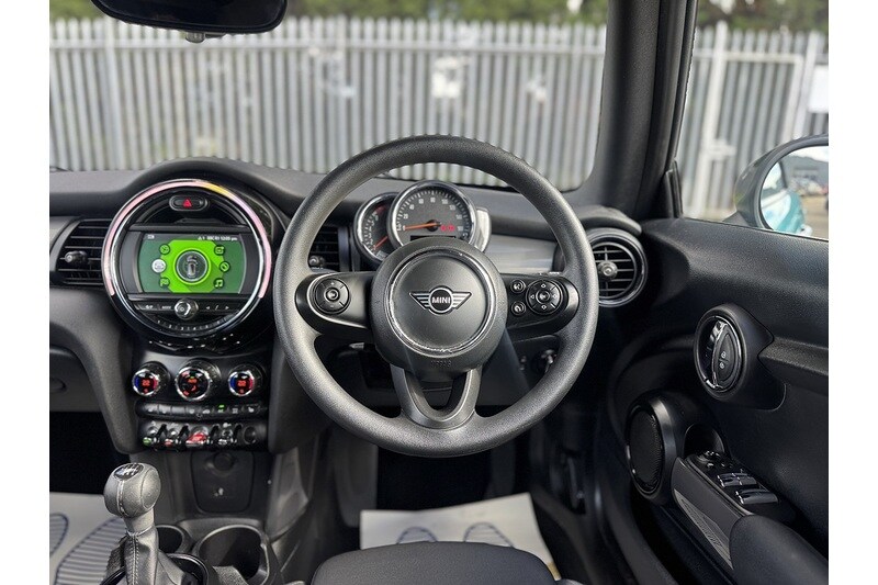 Used MINI Convertible 2018 for sale - 75745006: Photo 32