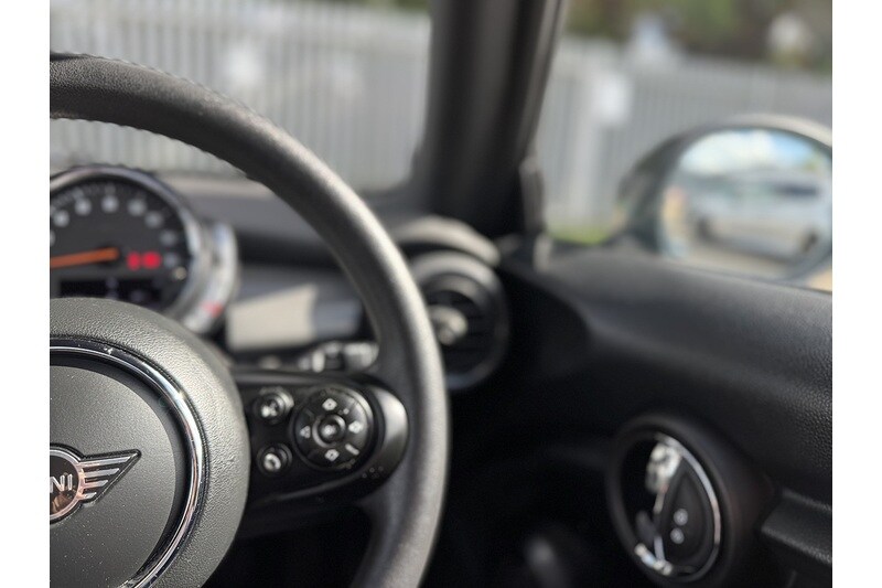 Used MINI Convertible 2018 for sale - 75745006: Photo 34